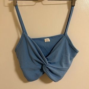 BNWOT Aritzia Wilfred bay tank cropped knot top, light blue, size L